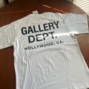 Gallery Dept. Souvenir T-Shirt
White Black Size Small Price 100$